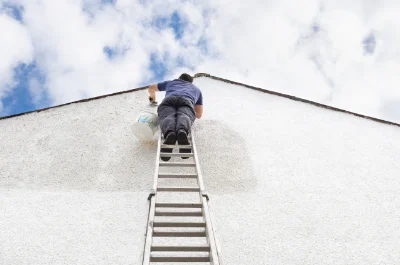 Peinture extérieure à Juré — façades et ravalement